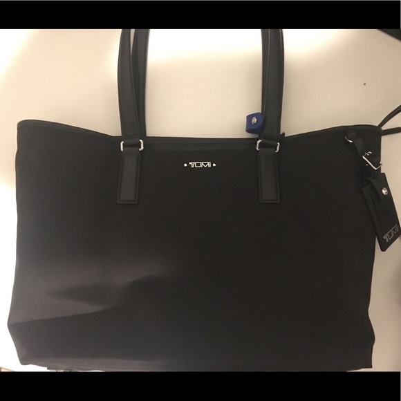 united airlines tumi luggage